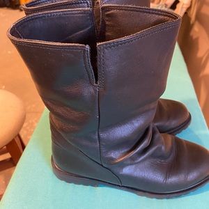 Black boots made in Canada